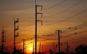 Conta de luz fica 18,7% mais cara em Goiás