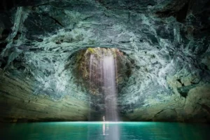 Tudo sobre o misterioso Poço da Camisa, em Divinópolis de Goiás