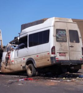 Van envolvida em acidente com cinco mortos na BR-020 atuava de forma irregular