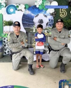 Polícia Militar participa do aniversário do pequeno Téo, de 5 anos, em Simolândia-GO