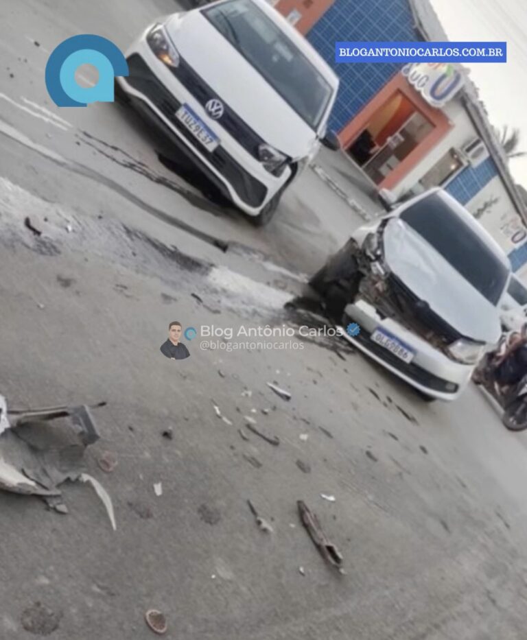 Acidente entre dois carros é registrado na Rua Alvorada, em Posse-GO