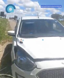 Carros da mesma família se envolvem em acidente na BR-020, em Simolândia-GO