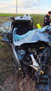 Grave acidente entre carreta e carro deixa uma pessoa morta na BR-242, em Luís Eduardo Magalhães