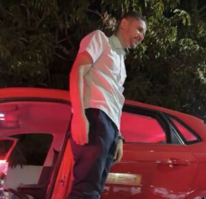 Morador de Guarani de Goiás recebe Volkswagen Polo após ser sorteado em rifa