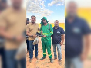 Prefeitura entrega uniformes e destaca valorização dos funcionários da limpeza urbana em São Domingos-GO